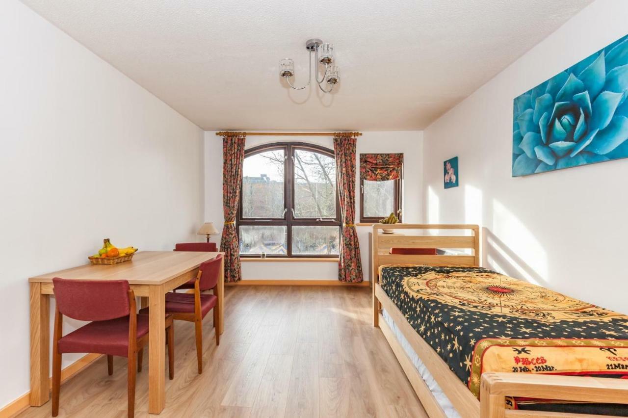 New Bright And Sunny Flat In Centre Appartement